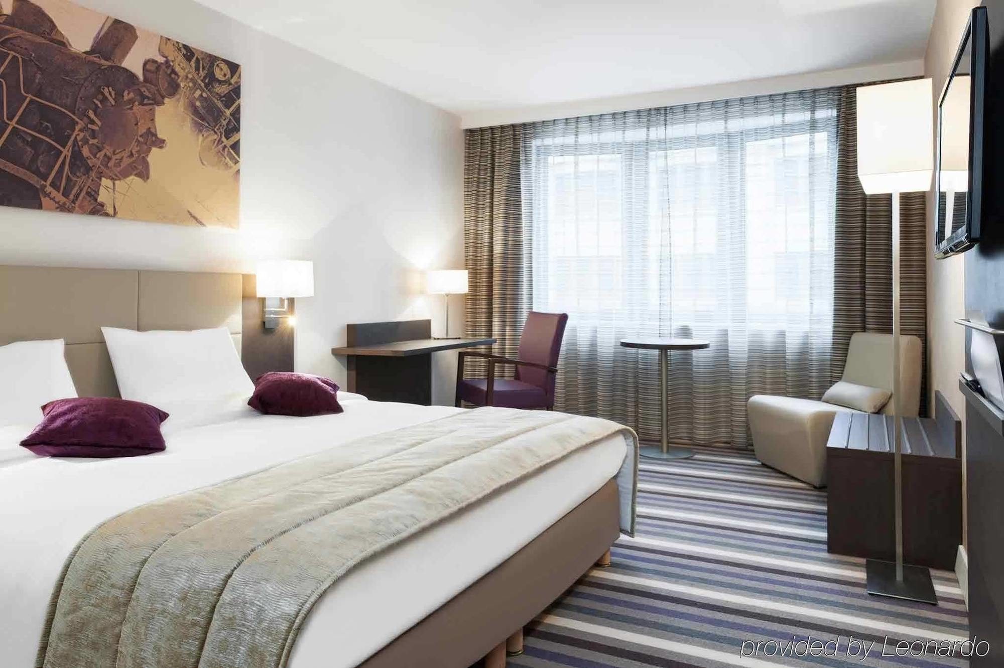 Mercure Hotel Brussels Centre Midi Ngoại thất bức ảnh